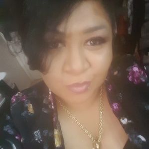 Meet your Posher, Pualani